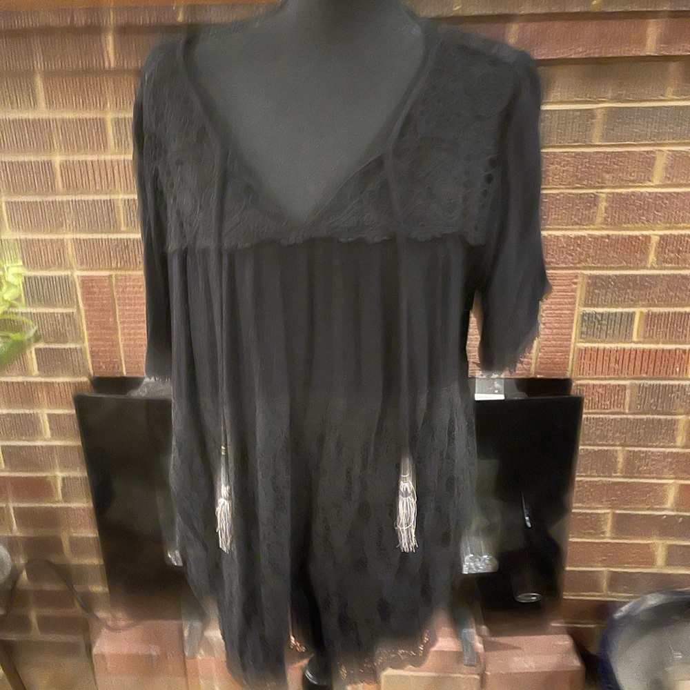 Knox Rose black lace top size xxl